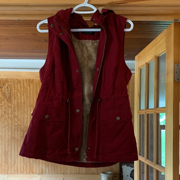 Women's Love Tree Burgundy Red Sherpa Lined Hooded Canvas Peplum Cotton Vest M - Picture 1 of 8